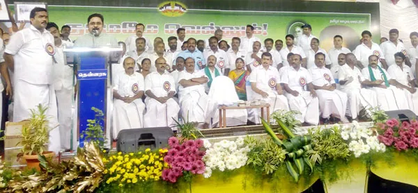 ttv dinakaran chidambaram